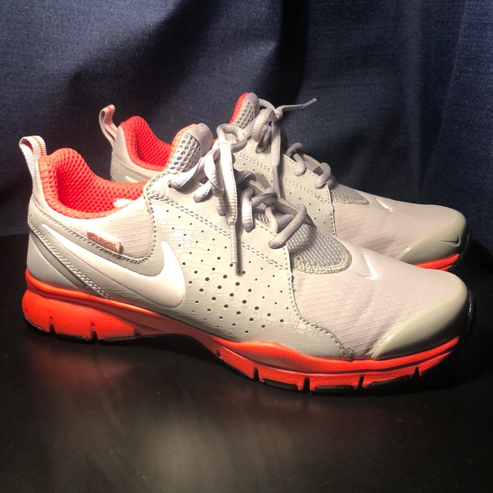 NIKE h2o Repel Orange/Gray Gym Shoes